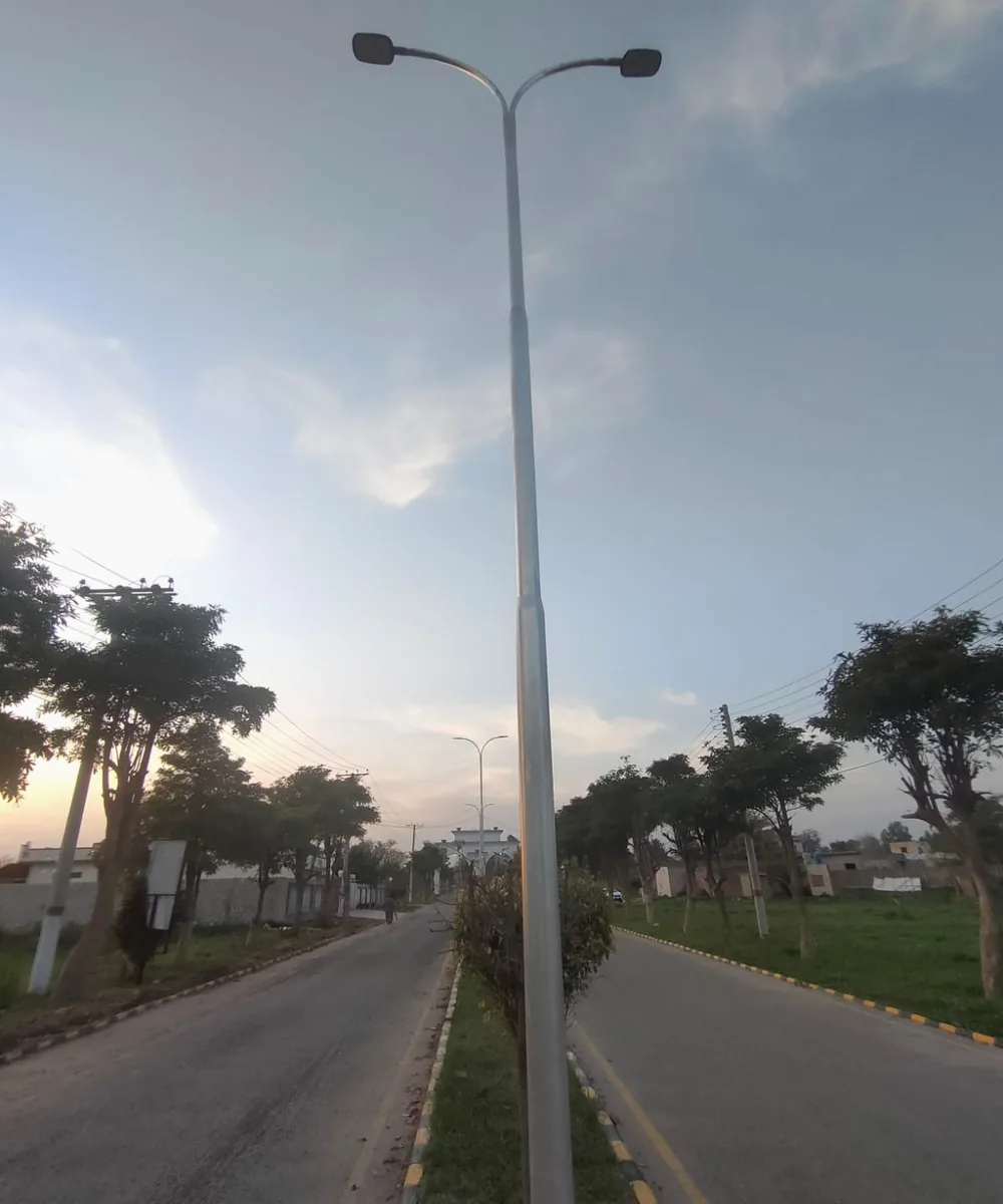 High mast lighting pole